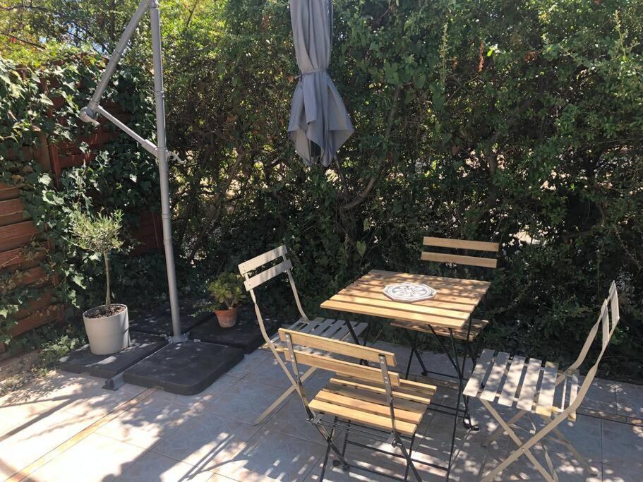 Grand Studio Veranda Et Terrasse Carqueiranne Esterno foto